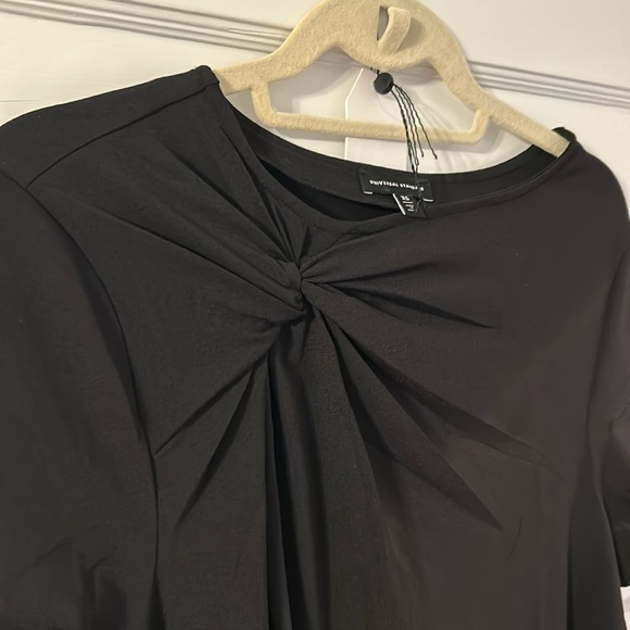 NWOT Universal Standard Stretch Crepe Black Twist Short Sleeve Top 10/ 12 - Picture 4 of 9